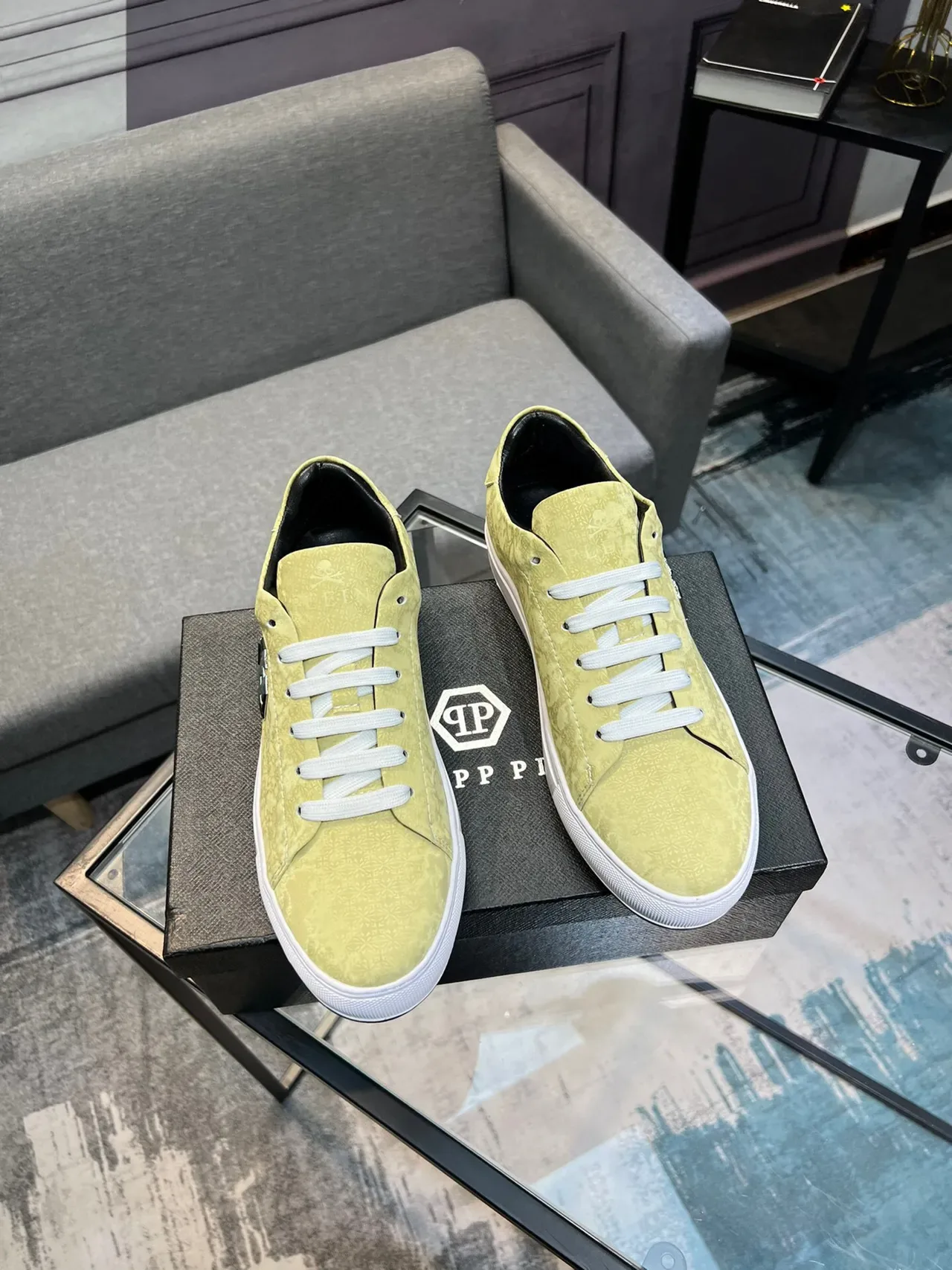 Philipp Plein Sneakers lifestyle Jaune Blanc Tige Texturée effet Daim Semelle Plate Caoutchouc 5