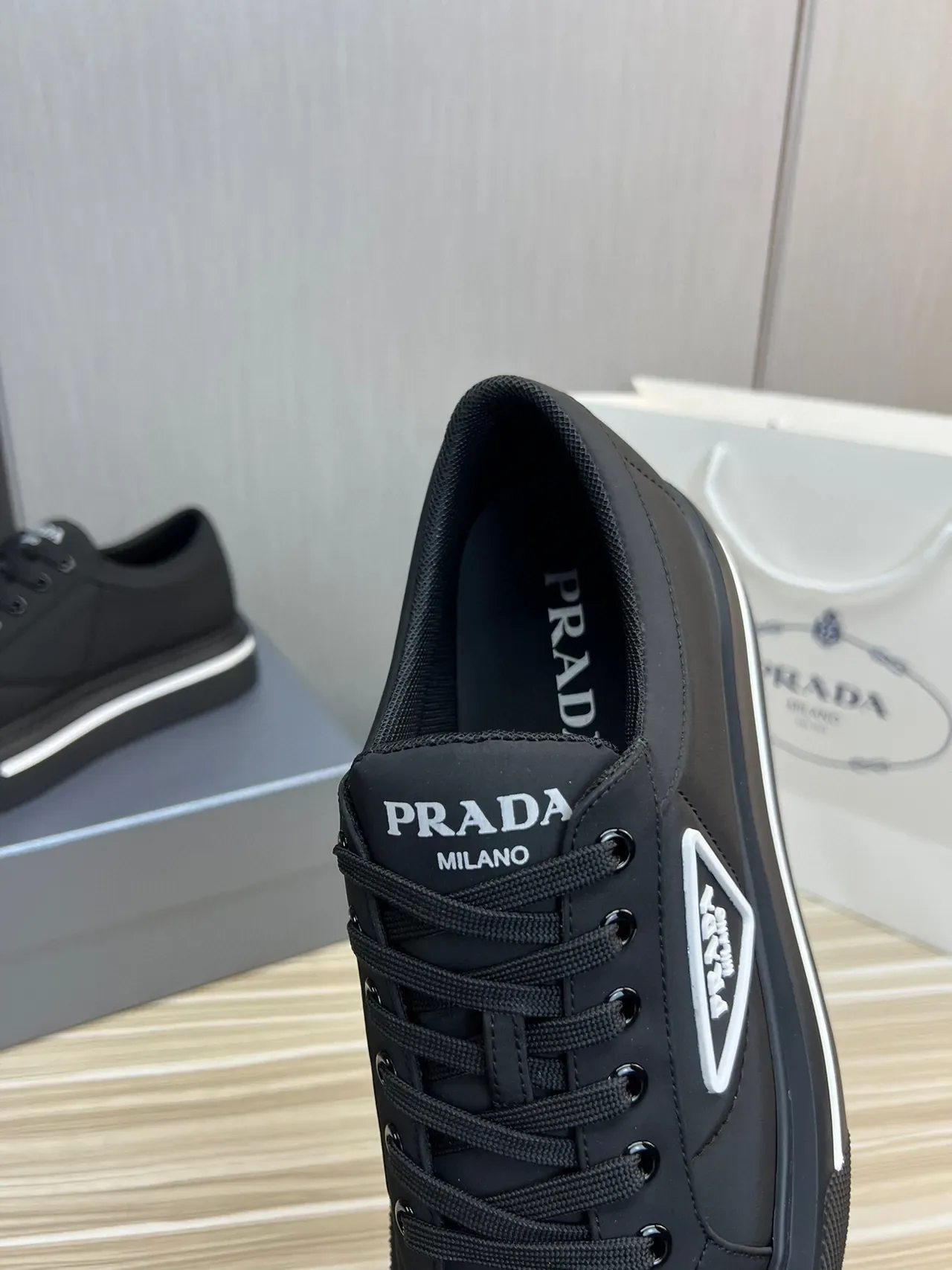 Prada Cloudbust কালো প্ল্যাটফর্ম লাইফস্টাইল স্নিকার্স 5