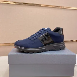 Prada Cloudbust Sneakers Lifestyle Bleu Marine Nylon et Noir Brillant
