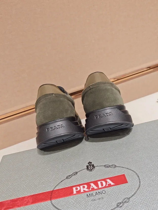 Prada Cloudbust حذاء رياضي أسلوب حياة أخضر زيتوني سويد ونايلون 3