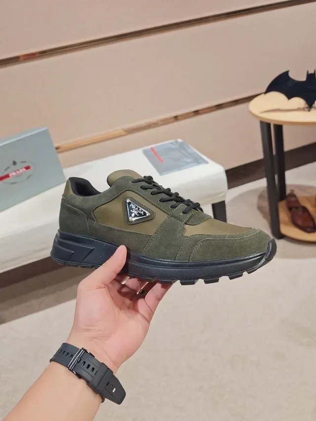 Prada Cloudbust حذاء رياضي أسلوب حياة أخضر زيتوني سويد ونايلون 4