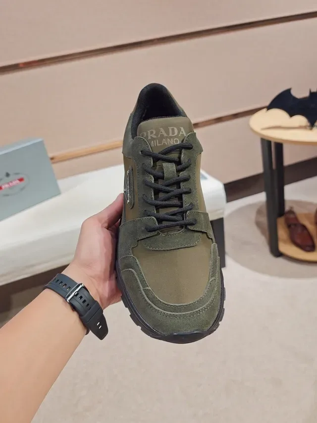 Prada Cloudbust حذاء رياضي أسلوب حياة أخضر زيتوني سويد ونايلون 5