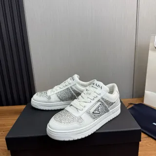 Prada Cloudbust Blanco Plata con cristales Low-Top Zapatillas Lifestyle