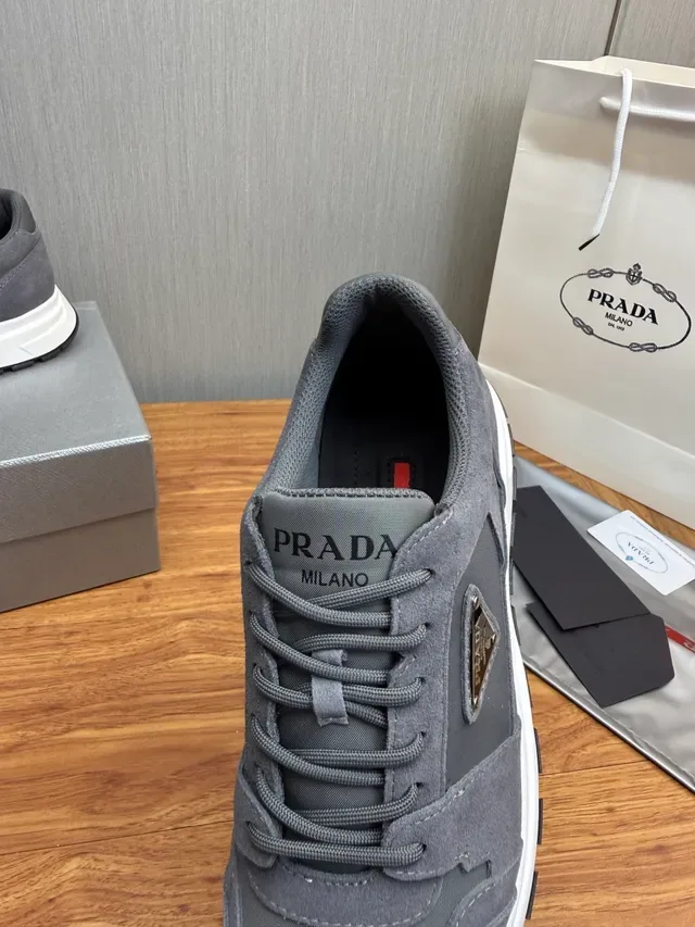 Prada Gris Blanco Ante y Malla Superior Suela Media Gruesa Zapatos Lifestyle 9