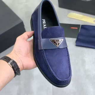 Prada Loafer Navy Black Ante Superior Correa de Cuero Loafer