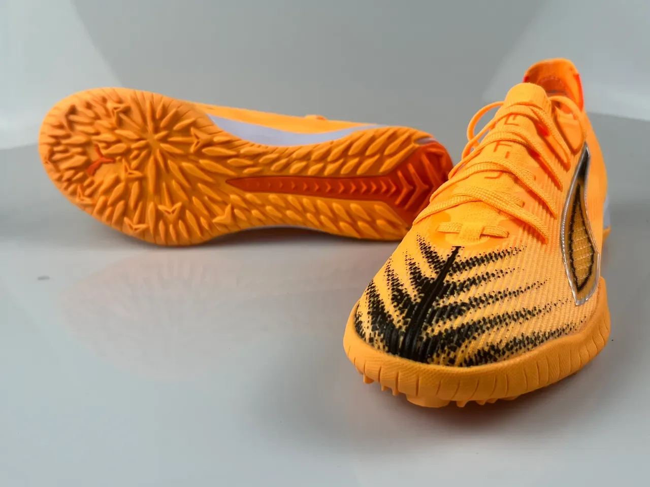 Puma Future Z Orange Silver Low-Cut Knit Upper Textured Synthetic Turf Soccer Shoes 9