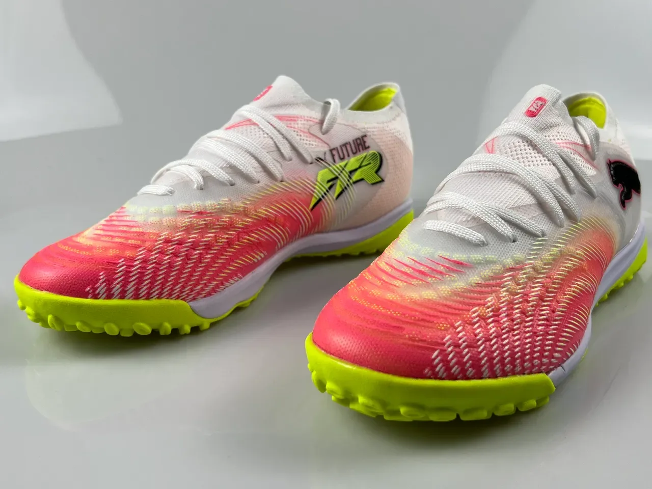 Puma Future Z White Pink Low-Cut Gradient-Print Upper Sneakers 8