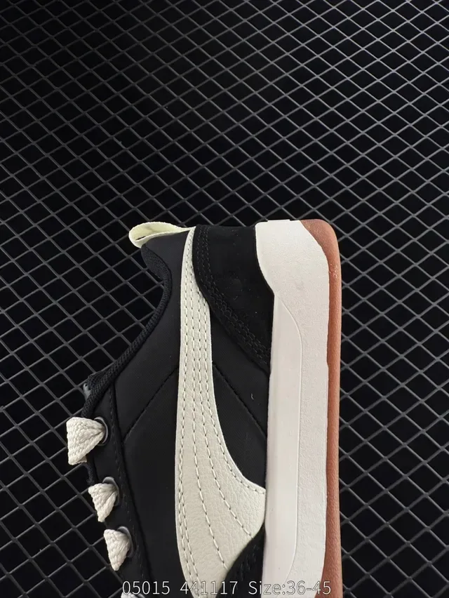 Puma PARK LIFESTYLE OG Black and Cream sneakers lifestyle 4