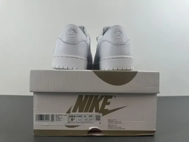 Reebok White Leather Paneled Construction Lifestyle Sneakers 16