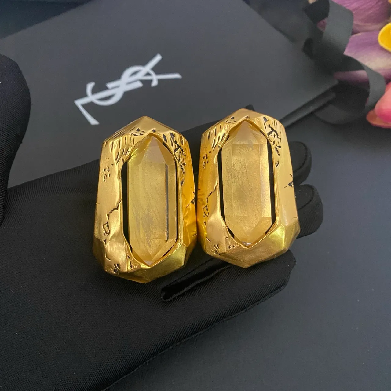 Saint Laurent Boucles d'oreilles Octogonales Géométriques Facettées Or doré 9