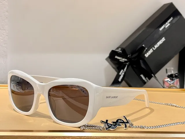 Saint Laurent Loulou Lunettes de soleil oversized acétate noir ambre 9