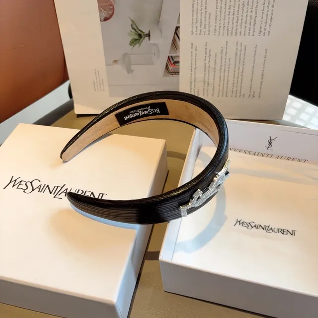 Saint Laurent Monogram Headband Belt Noir et Argent Ceinture en cuir 3