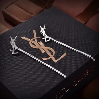 Saint Laurent Monogram Pavé أقراط قطرة