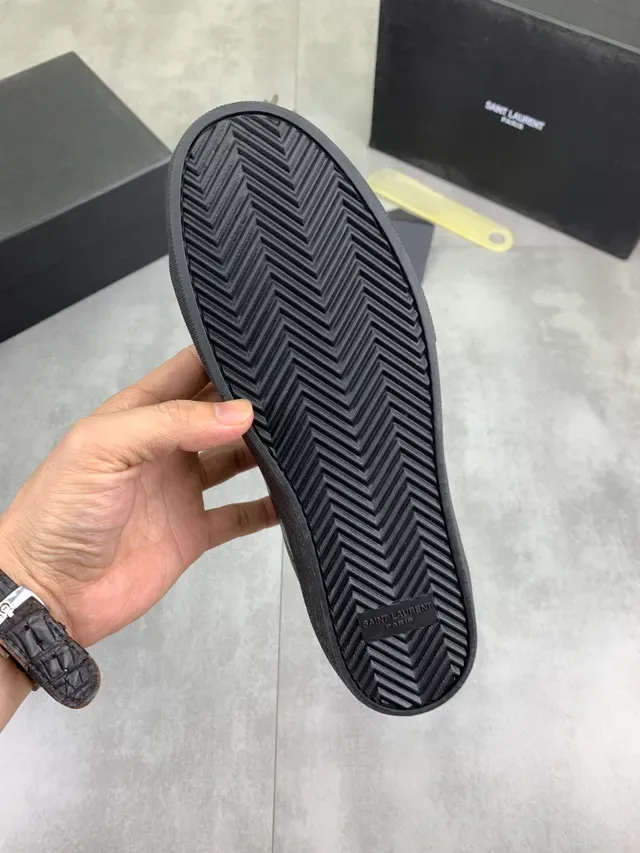 Saint Laurent Niki Preto Couro Liso Parte Superior Embossado Marca Estilo de Vida Tênis 2
