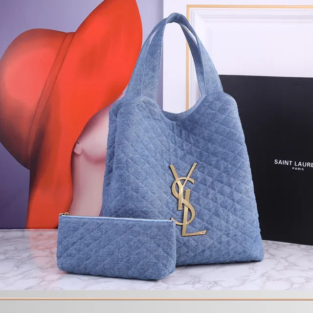 Saint Laurent sac tote en denim texturé bleu matelassé avec couture diamant 9