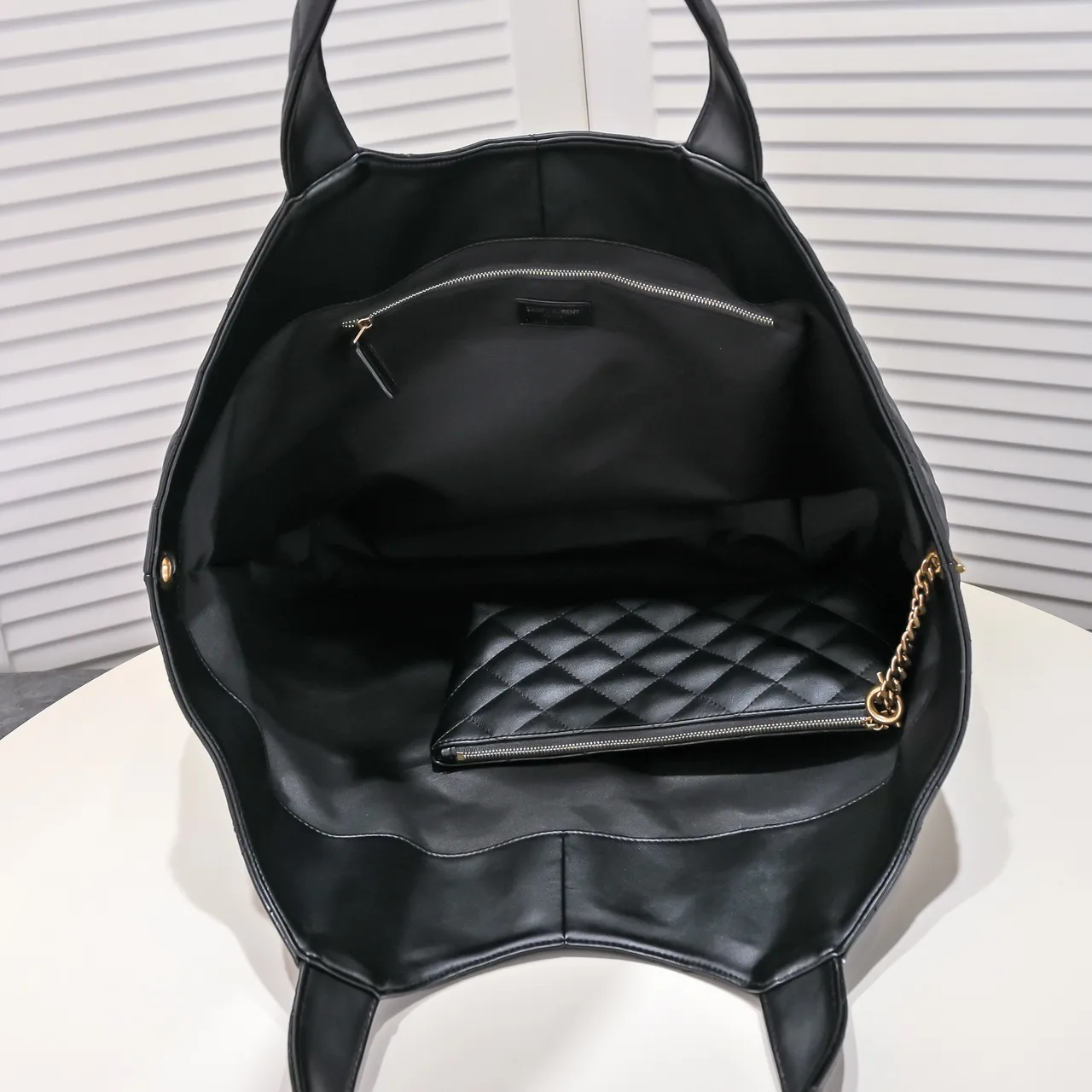 Saint Laurent Quilted Diamond-Stitch Tote Black Gold YSL Logo Tote Bag 5