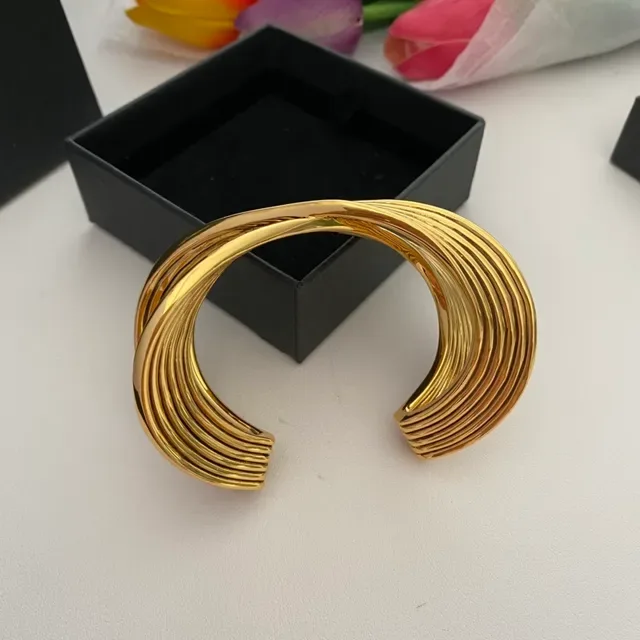 Saint Laurent Pulseira Acanalada Retorcida Dupla Punho Dourado 5