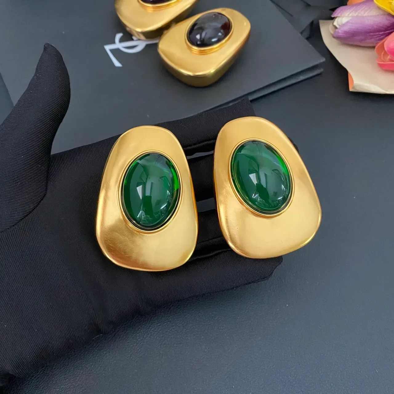 Saint Laurent Boucles d'Oreilles Clip-On Sculpturales Gold-Tone Cabochon 7