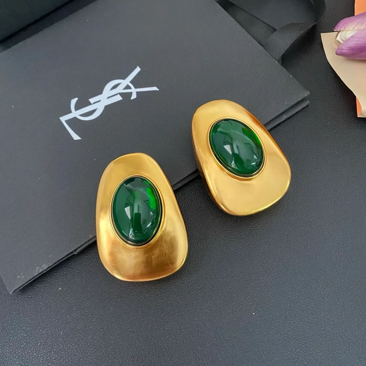 Saint Laurent Boucles d'Oreilles Clip-On Sculpturales Gold-Tone Cabochon 8
