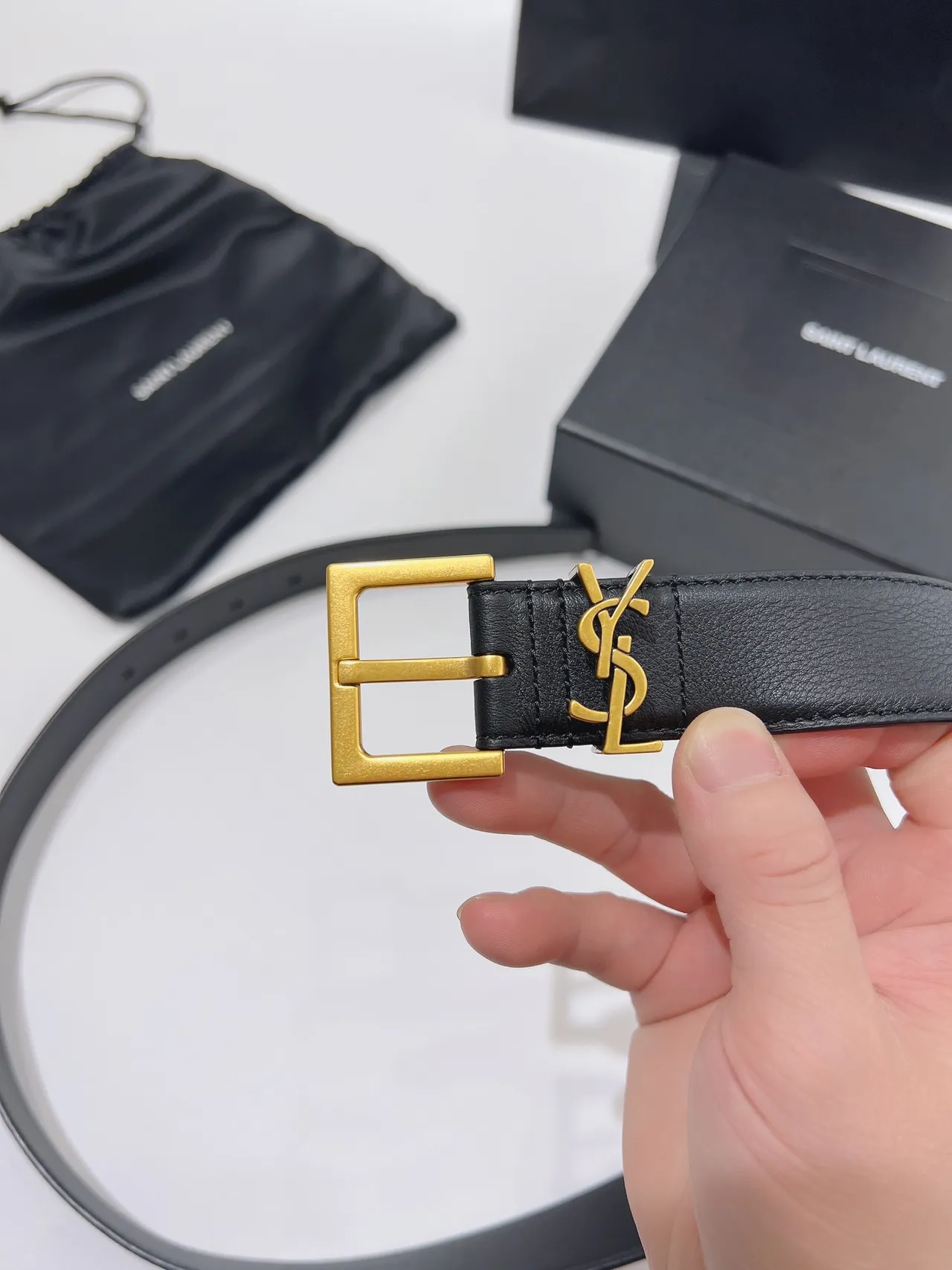 Saint Laurent YSL Ceinture Monogramme Noir Or Boucle Pebbled Cuir Ceinture 7