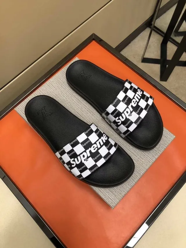 Supreme Slides Black White Checkerboard Strap Repeating Logo Print Slippers 2