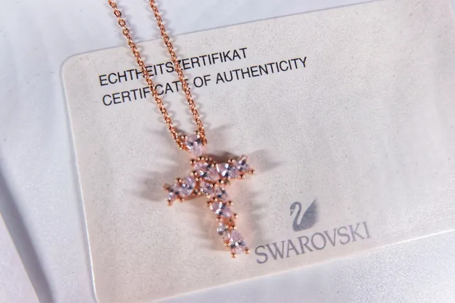 Swarovski Pendentif Croix Doré Bleu Cristaux Pave-Set collier 6