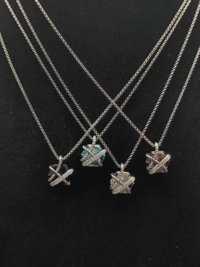 Tiffany & Co. HardWear Colar com Pingente de Topázio Azul e Diamante 8