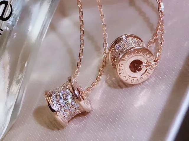 Tiffany & Co. HardWear Or Rose Micro-Pavé Collier Pendentif Cylindrique 2