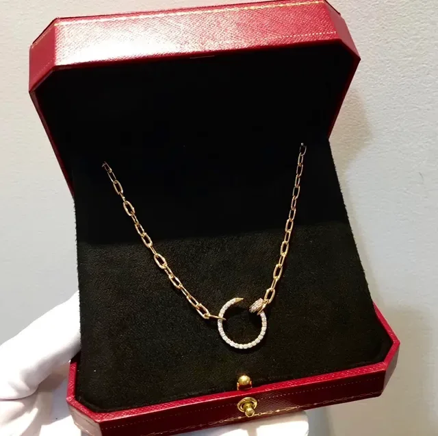 Tiffany & Co. Juste un Clou Colar Círculo Aberto Pavé 9