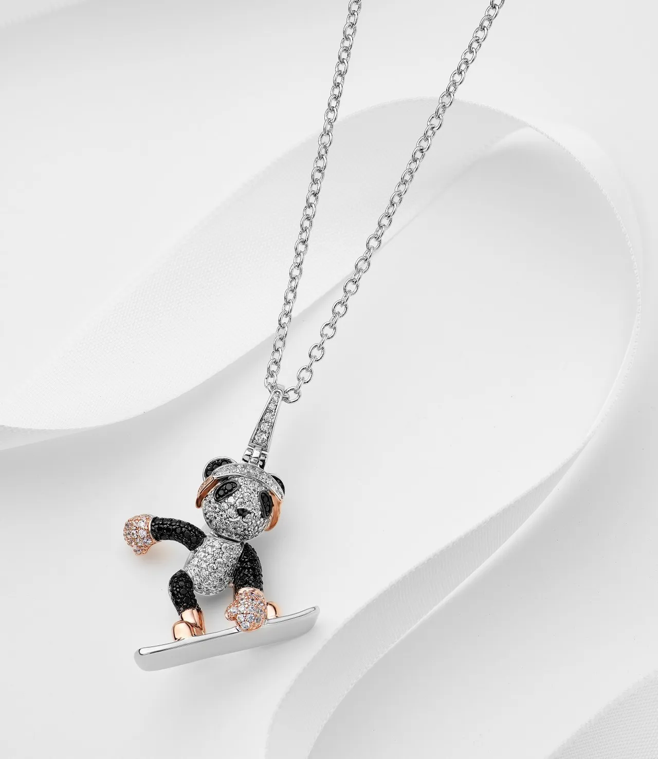 Tiffany & Co. Panda Snowboarder Pavé Diamant et Gemme Noire Collier 5