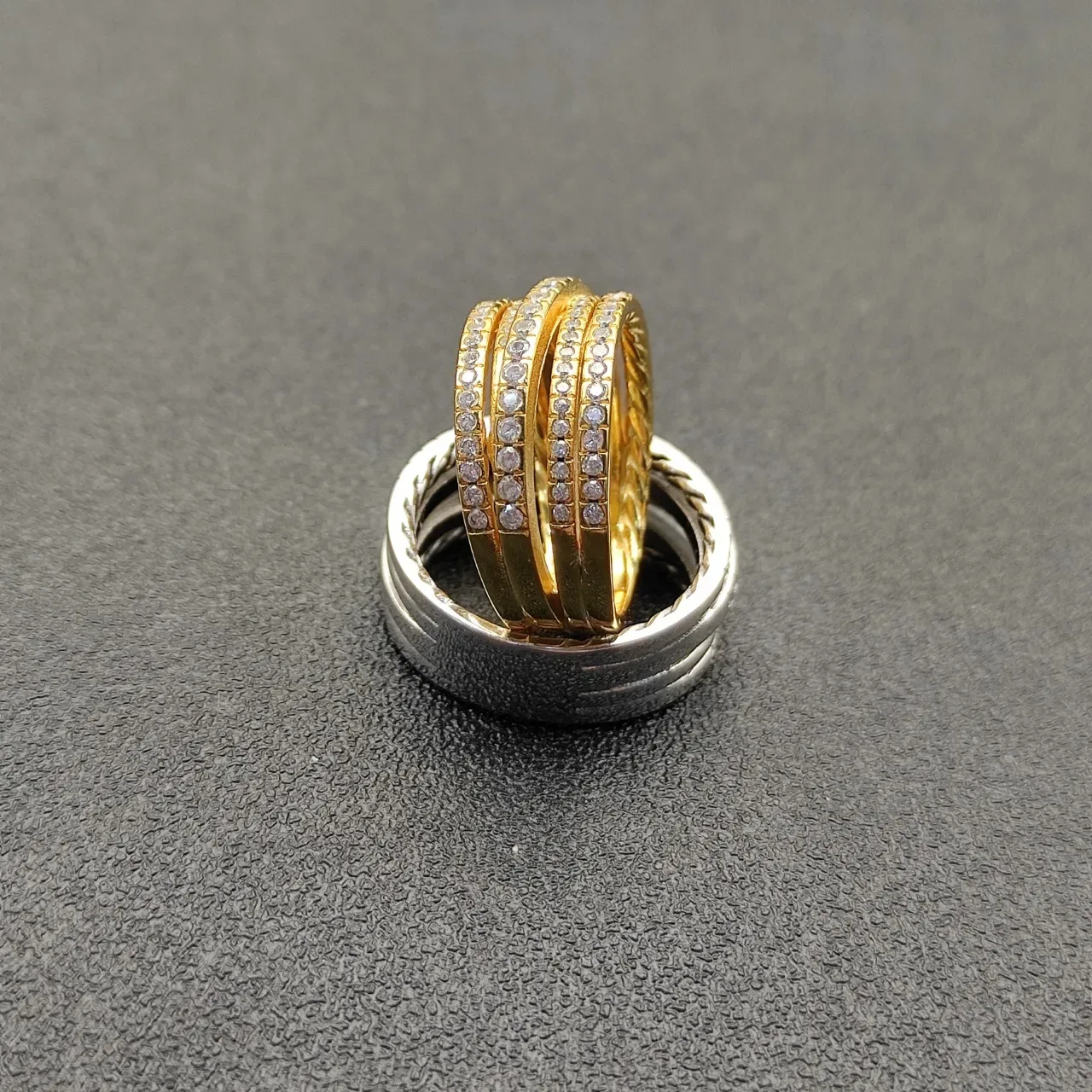 Tiffany & Co. T Collection Bagues empilables en corde torsadée et diamants pavé 7