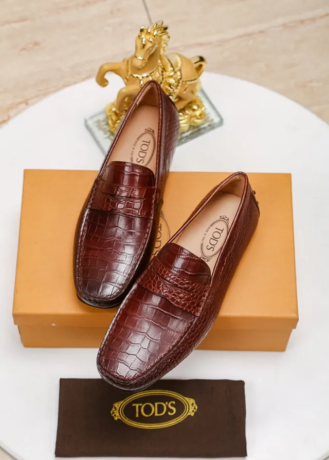 Tod's Penny Loafer Marron Beige Embossé Crocodile Sangle en cuir Mocassin 8