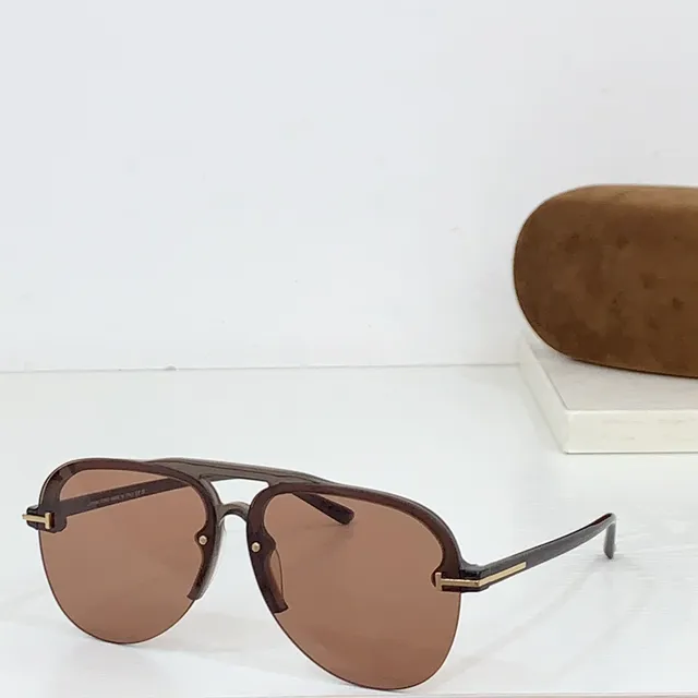 Tom Ford Or Noir Cadre Rectangulaire Fin Barre Supérieure Intégrée Détail Métal Lunettes de Soleil 4