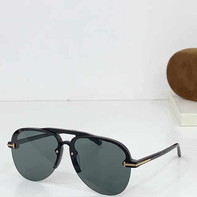 Tom Ford Or Noir Cadre Rectangulaire Fin Barre Supérieure Intégrée Détail Métal Lunettes de Soleil 5