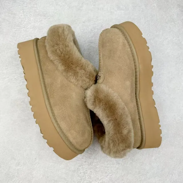 UGG Beige Shearling-Collared Platform Sole Casual Shoes 3