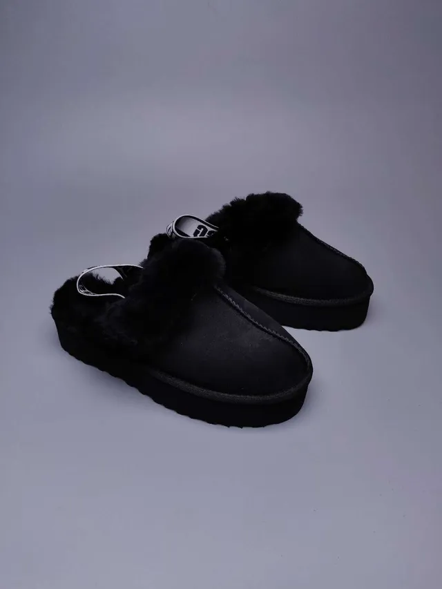 UGG حذاء كاجوال أسود مع منصة أسود وحاشية شيرلينج فروي 6