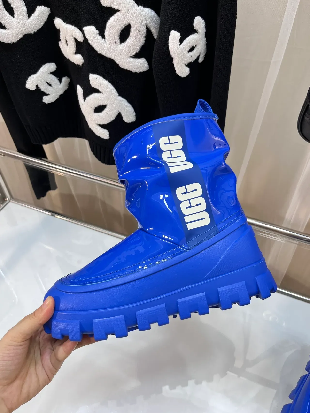 UGG Blue White Glossy Patent Rubber Chunky Lug Sole Snow Boots 6