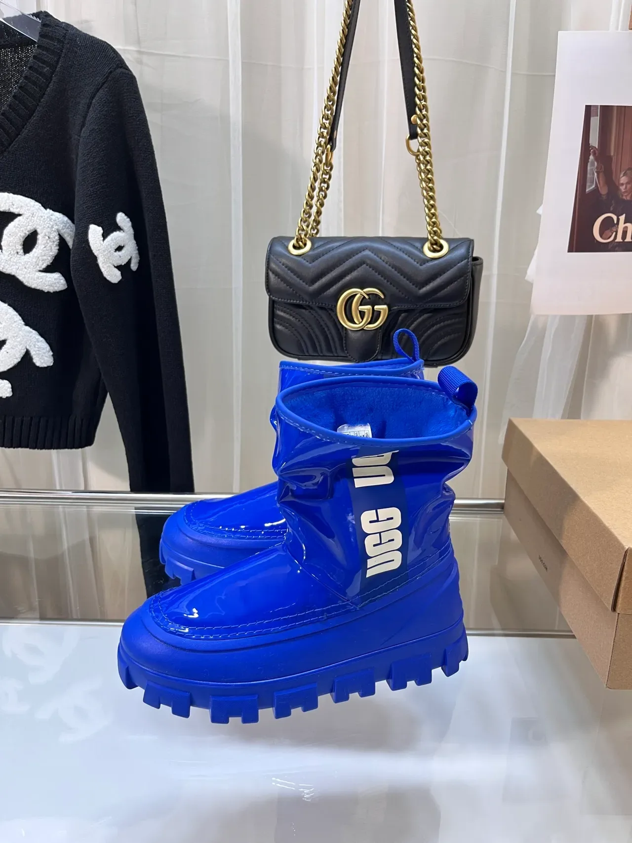 UGG Blue White Glossy Patent Rubber Chunky Lug Sole Snow Boots 8