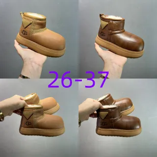UGG भूरा बेज शियरलिंग-लाइंड गोल टो स्नो बूट