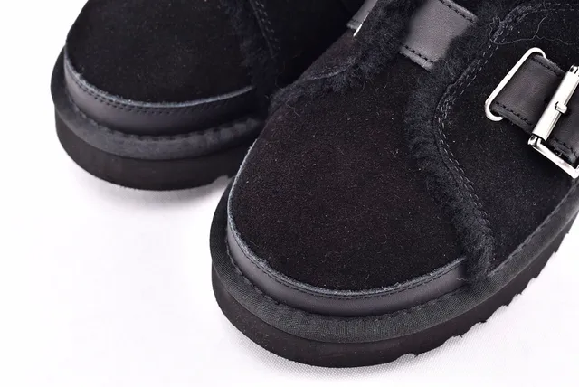 UGG Classic Mini Torque Black Snow Boots 10