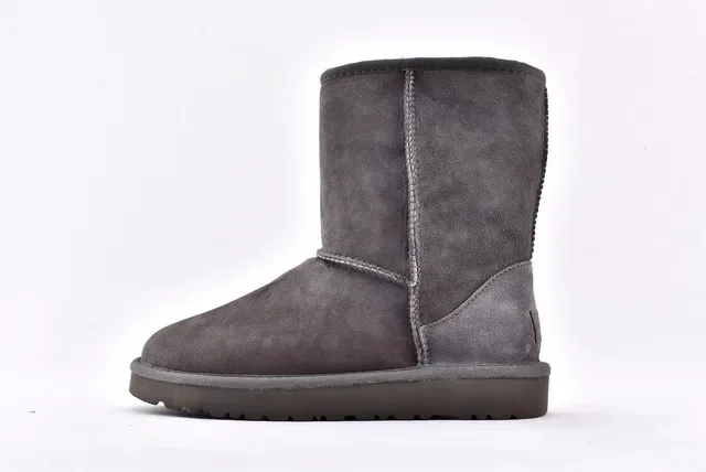 UGG Classic Short কার্বন গ্রে সুয়েড তুষার বুট 8