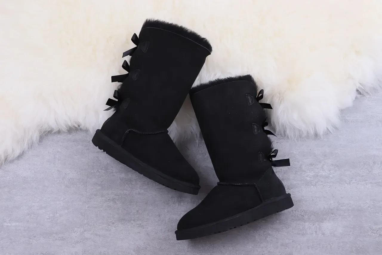 UGG Classic Tall Botas de rodilla negras con lazo 10