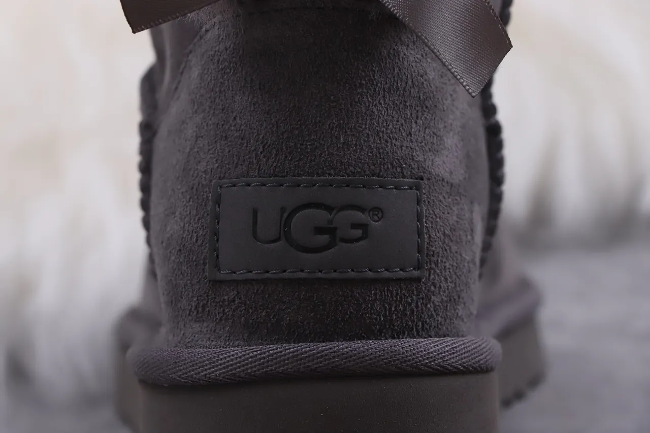 UGG Gray Black Shearling-Lined Suede-Like Exterior Knee Boots 3