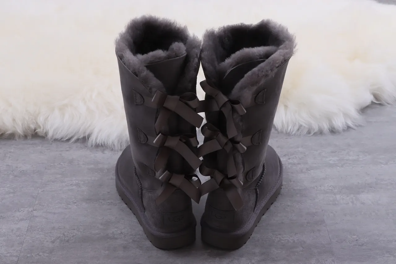 UGG Gray Black Shearling-Lined Suede-Like Exterior Knee Boots 6