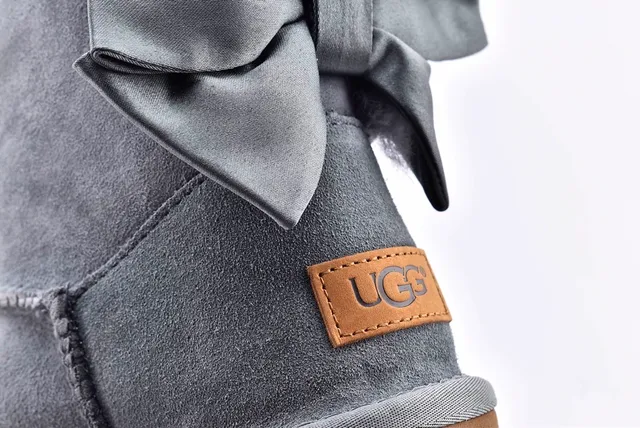 UGG Mini Bailey Bow Gray Suede Shearling-Lined Snow Boots 6