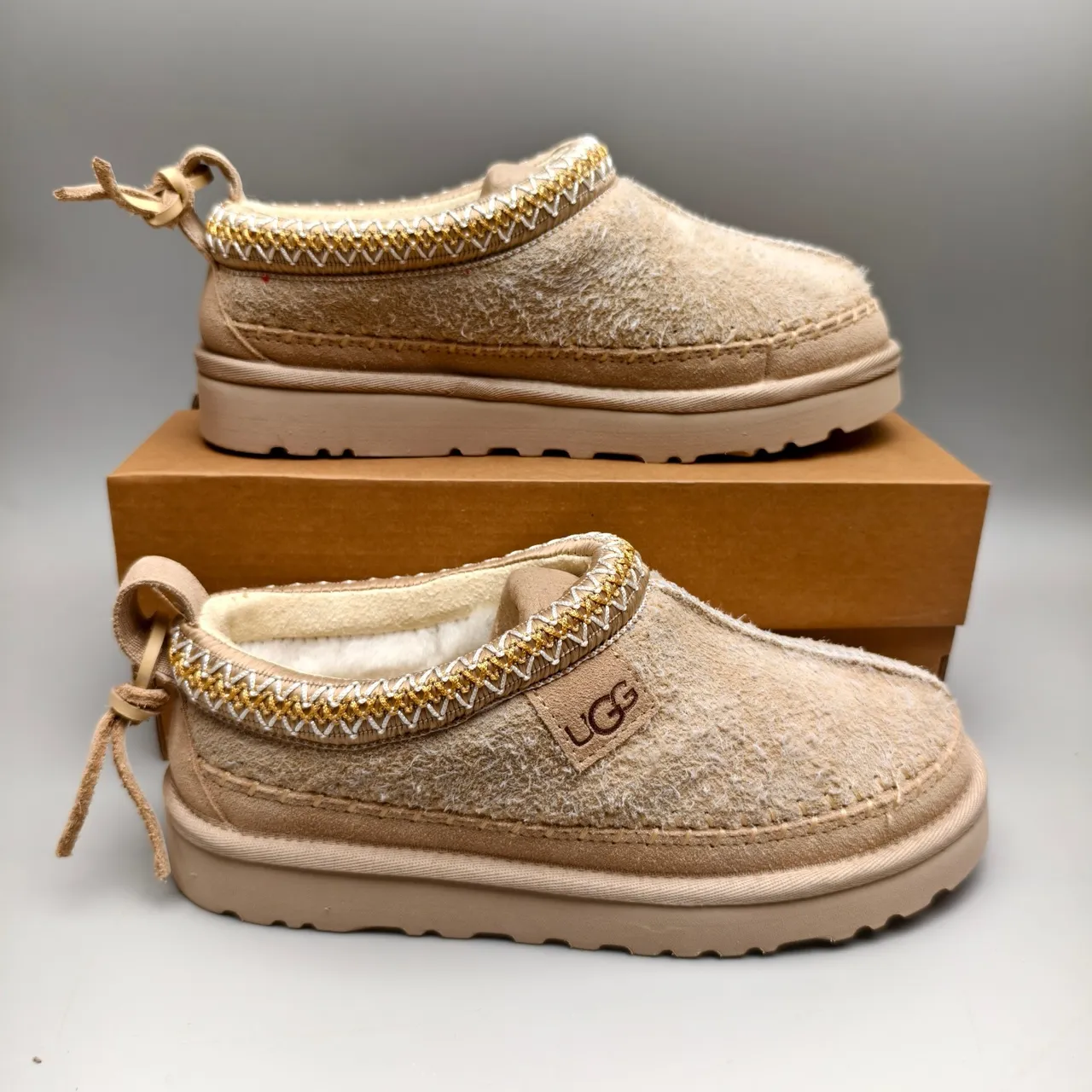 UGG Tasman Beige Doré Shearling Haut Bordure Tressée Chaussures Casual 5