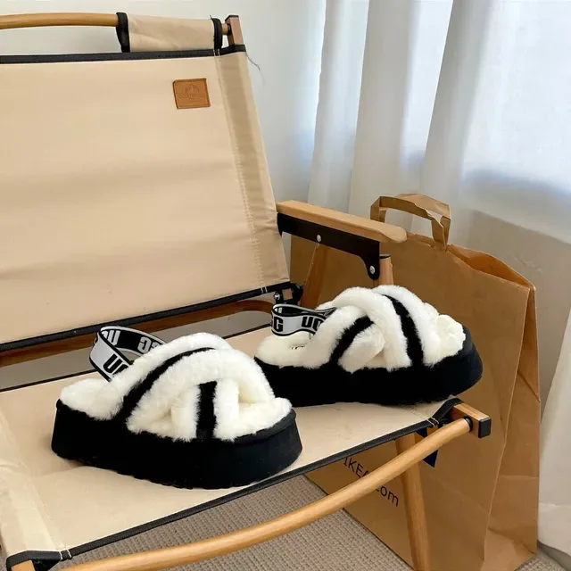 UGG तास्मान أحذية منزلية منصة سوداء وبيضاء شيرلينج 5