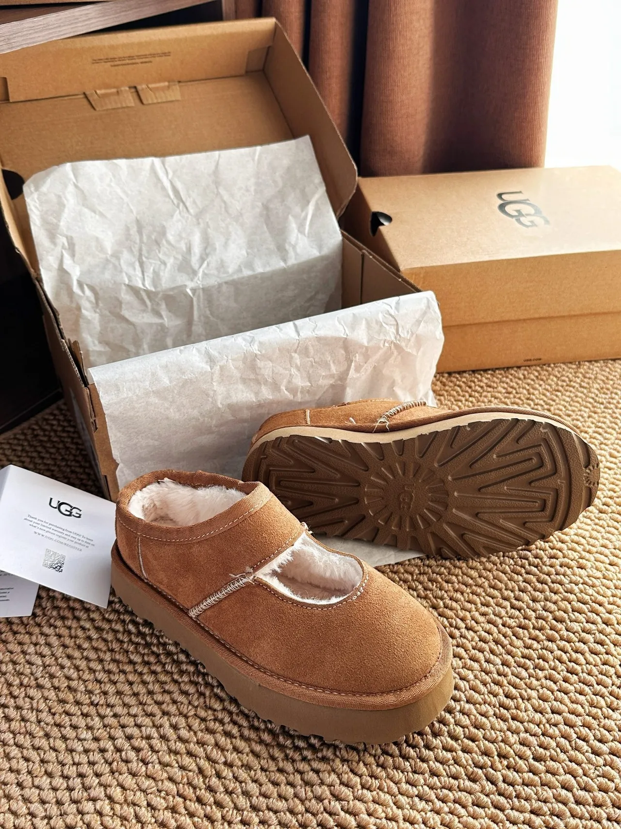 UGG Tasman Preto Bege Suede Upper Shearling-Lined Mary Jane Sapatos 11