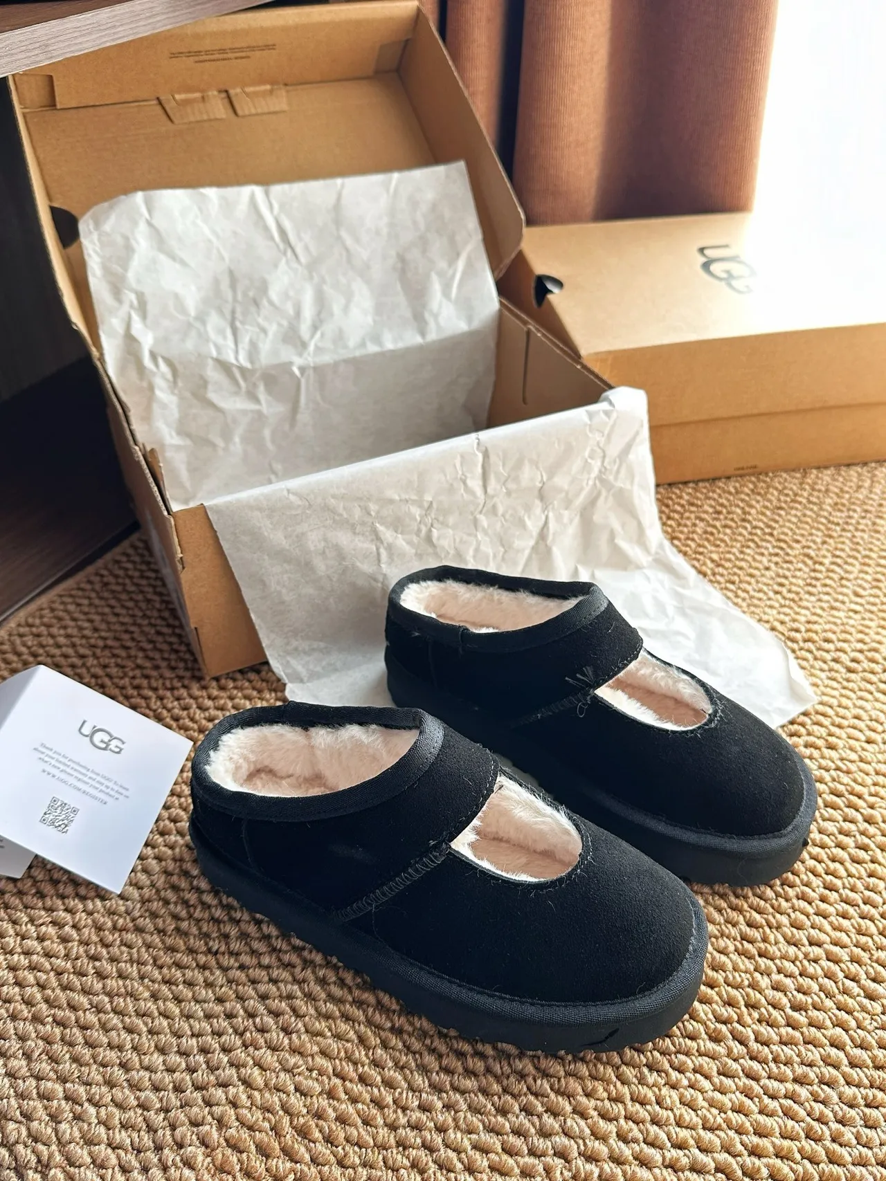 UGG Tasman Preto Bege Suede Upper Shearling-Lined Mary Jane Sapatos 12