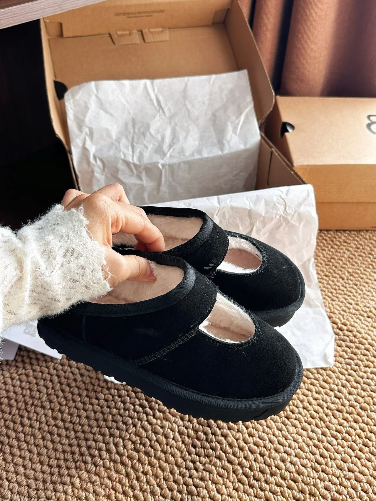 UGG Tasman Preto Bege Suede Upper Shearling-Lined Mary Jane Sapatos 13
